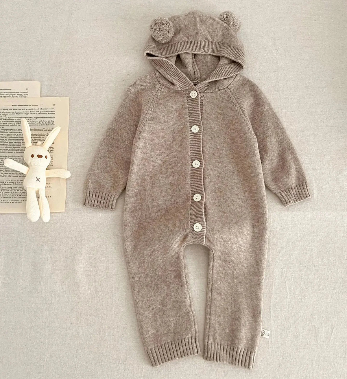 אוברול סרוג לתינוק CozyBear לגיל 0-3 שנים – משמש