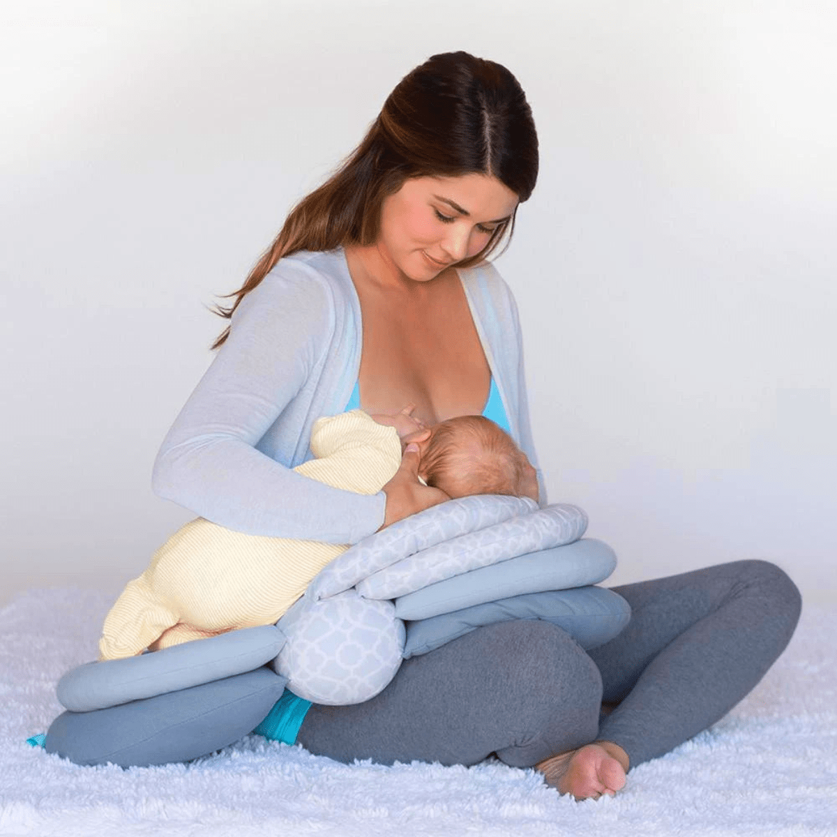 כרית הנקה רב־שימושית בצורת פרפר – תמונת מוצר