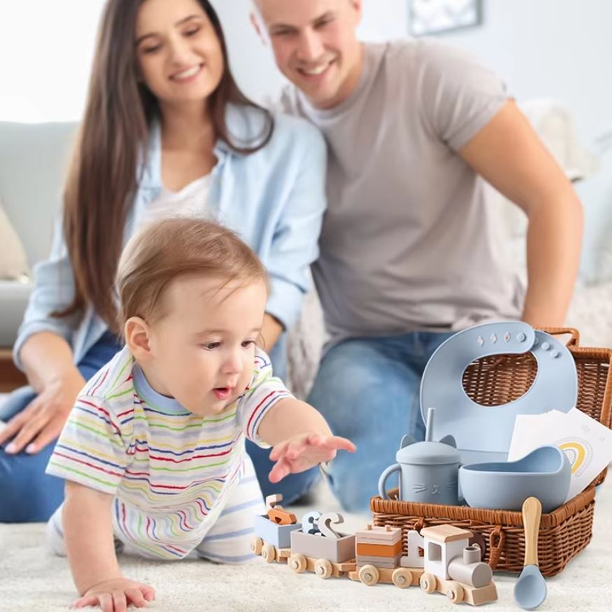 סט האכלה ומשחק לתינוק – סט ורוד